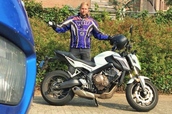 Remco uit Bussum is geslaagd bij MotoJon Motorrijschool