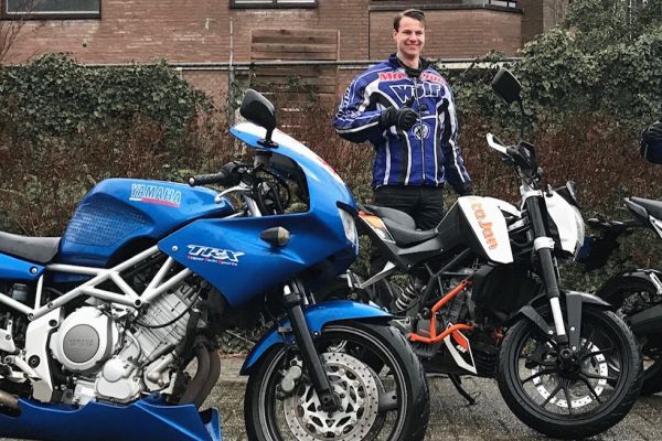 Joris uit Laren is geslaagd bij MotoJon Motorrijschool