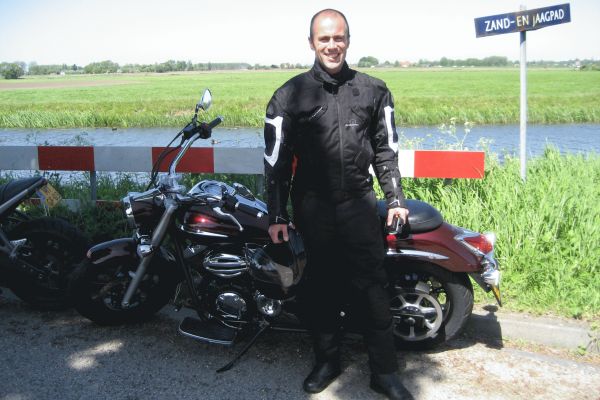 Maarten uit Hilversum is geslaagd bij MotoJon Motorrijschool