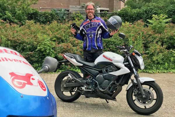Jan uit Hilversum is geslaagd bij MotoJon Motorrijschool