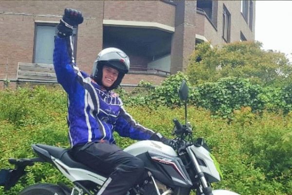 Jesper uit Nederhorst den Berg is geslaagd bij MotoJon Motorrijschool