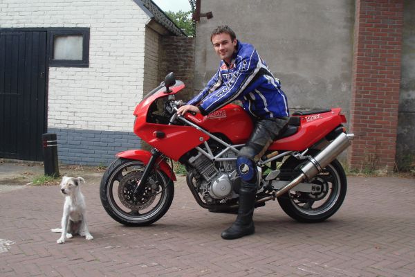 Erik uit Utrecht is geslaagd bij MotoJon Motorrijschool