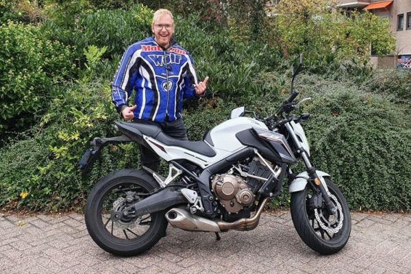 Wouter uit Hilversum is geslaagd bij MotoJon Motorrijschool