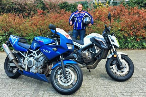Daniel uit Hilversum is geslaagd bij MotoJon Motorrijschool