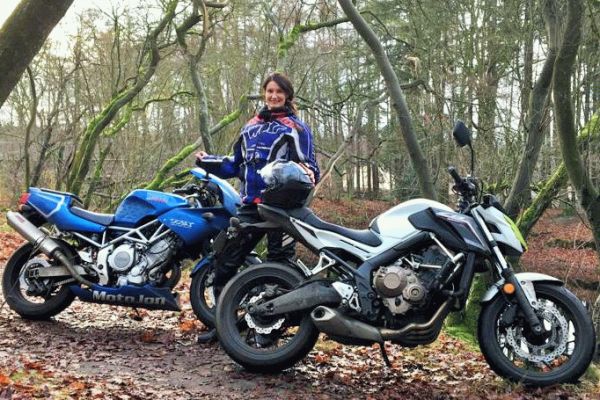 Marianne uit Hilversum is geslaagd bij MotoJon Motorrijschool
