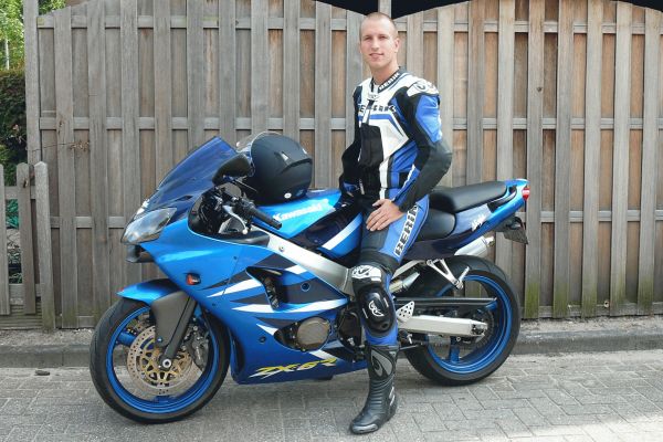 Paul uit Kortenhoef is geslaagd bij MotoJon Motorrijschool