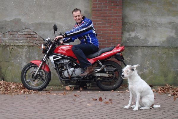 Theo uit Bussum is geslaagd bij MotoJon Motorrijschool