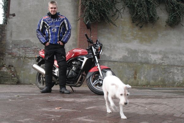 Caspar uit Soest is geslaagd bij MotoJon Motorrijschool