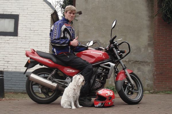 Anton uit Hilversum is geslaagd bij MotoJon Motorrijschool