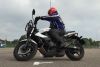 Boy uit Amsterdam is geslaagd bij MotoJon Motorrijschool (foto 2)