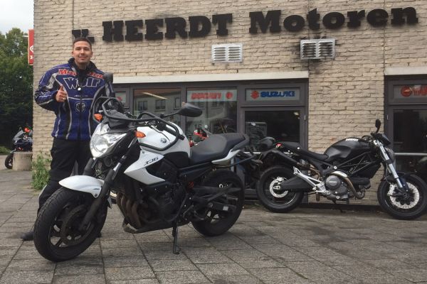 Marko uit Hilversum is geslaagd bij MotoJon Motorrijschool