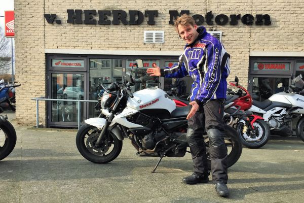 Rob uit Hilversum is geslaagd bij MotoJon Motorrijschool