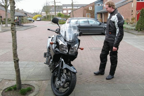 Wouter uit Hilversum is geslaagd bij MotoJon Motorrijschool