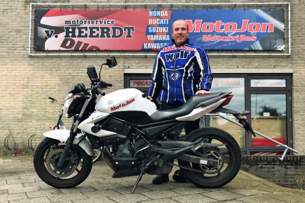 Bram uit Hilversum is geslaagd bij MotoJon Motorrijschool