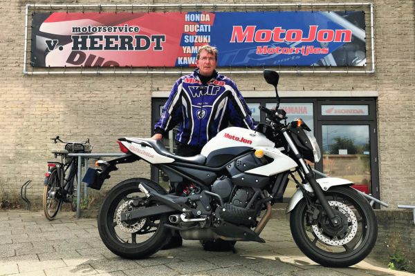 Henk uit Hilversum is geslaagd bij MotoJon Motorrijschool