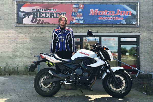 Nick uit Laren is geslaagd bij MotoJon Motorrijschool