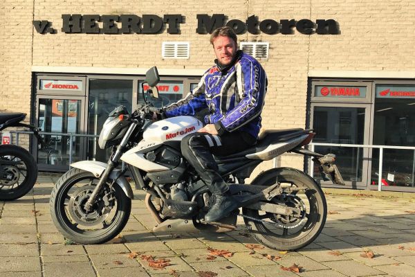 Peter uit Hilversum is geslaagd bij MotoJon Motorrijschool