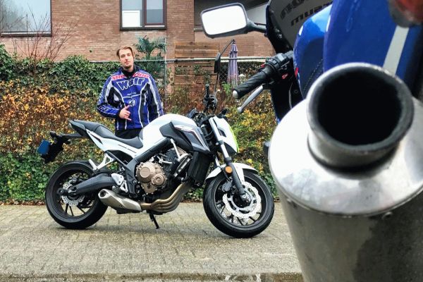 Alex uit Eemnes is geslaagd bij MotoJon Motorrijschool