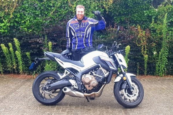 Patrick uit Hilversum is geslaagd bij MotoJon Motorrijschool