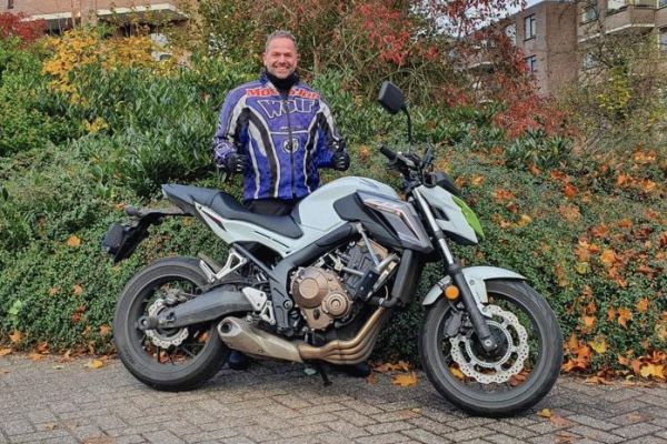 Jos uit Ankeveen is geslaagd bij MotoJon Motorrijschool