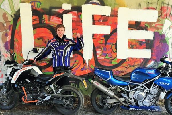 Martijn uit Hilversum is geslaagd bij MotoJon Motorrijschool