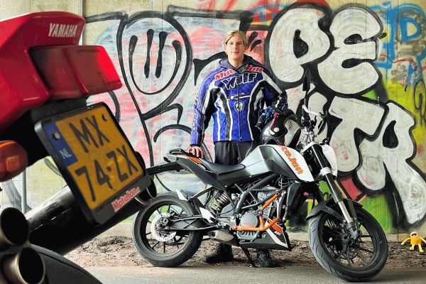 Adriaan uit Bussum is geslaagd bij MotoJon Motorrijschool