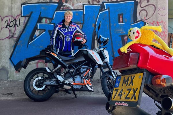 Roy uit Hilversum is geslaagd bij MotoJon Motorrijschool