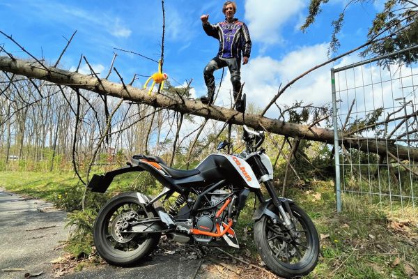 Tijn uit Hilversum is geslaagd bij MotoJon Motorrijschool