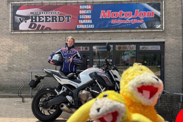 Hidde uit Hilversum is geslaagd bij MotoJon Motorrijschool