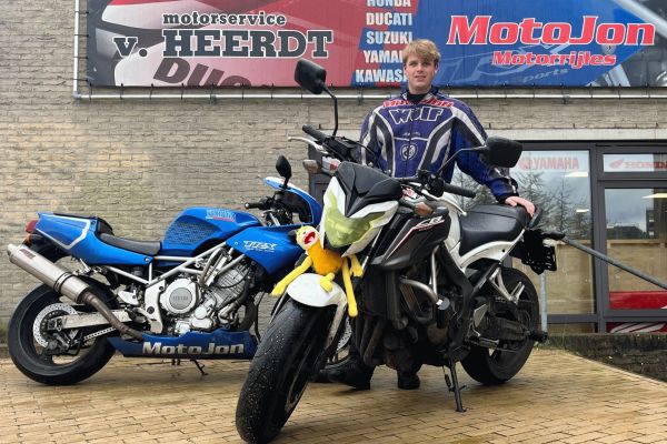 Pepijn uit Huizen is geslaagd bij MotoJon Motorrijschool