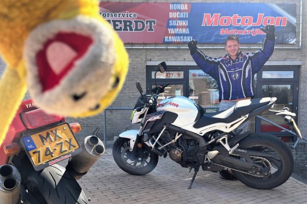 Sebastiaan uit Nederhorst den Berg is geslaagd bij MotoJon Motorrijschool