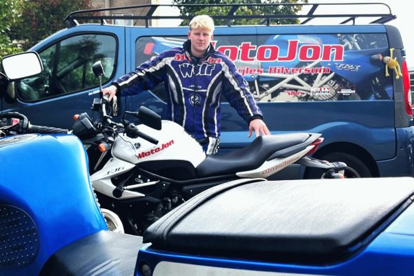 Roy uit Hilversum is geslaagd bij MotoJon Motorrijschool