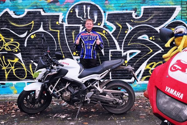 Lucas uit Almere is geslaagd bij MotoJon Motorrijschool