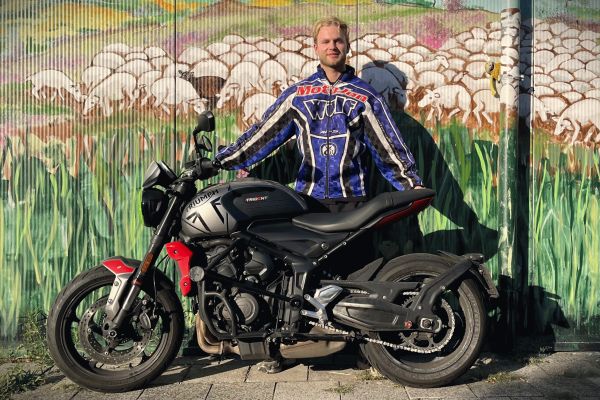 David uit Hilversum is geslaagd bij MotoJon Motorrijschool