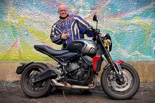 Ernst uit Hilversum is geslaagd bij MotoJon Motorrijschool