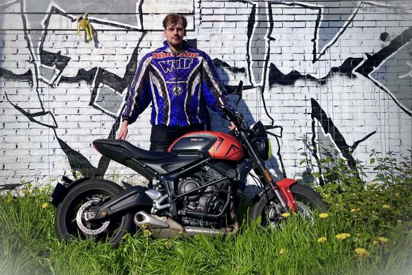 Jonas uit Hilversum is geslaagd bij MotoJon Motorrijschool
