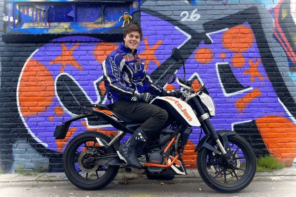Barend uit Hilversum is geslaagd bij MotoJon Motorrijschool