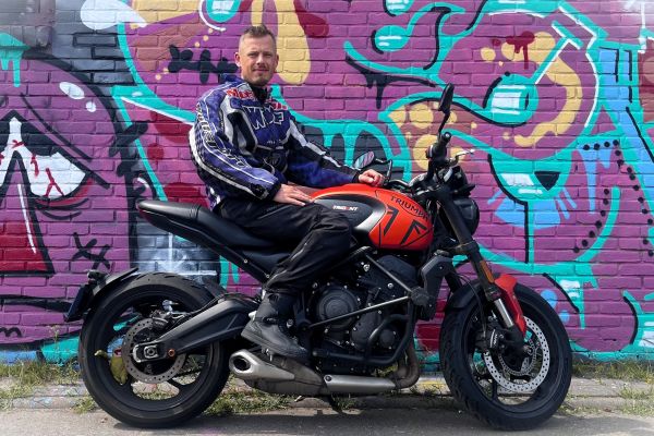 Zep uit Hilversum is geslaagd bij MotoJon Motorrijschool