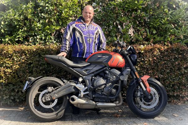 Jerry uit Hilversum is geslaagd bij MotoJon Motorrijschool