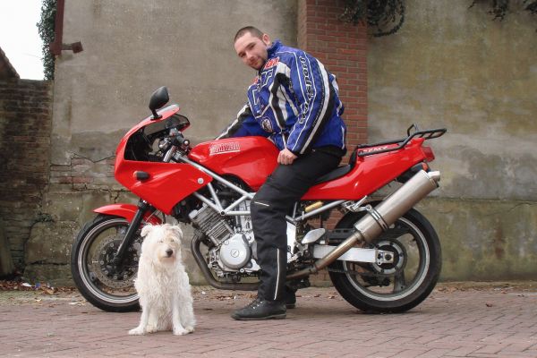 Rutger uit Hilversum is geslaagd bij MotoJon Motorrijschool