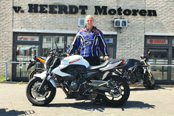 Robbert uit Hilversum is geslaagd bij MotoJon Motorrijschool