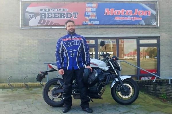 Stefan uit Hilversum is geslaagd bij MotoJon Motorrijschool