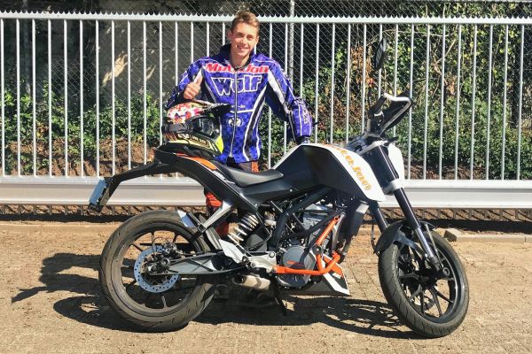 Kevin uit Hilversum is geslaagd bij MotoJon Motorrijschool