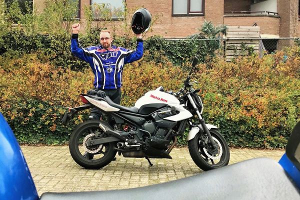 Jeroen uit Hilversum is geslaagd bij MotoJon Motorrijschool